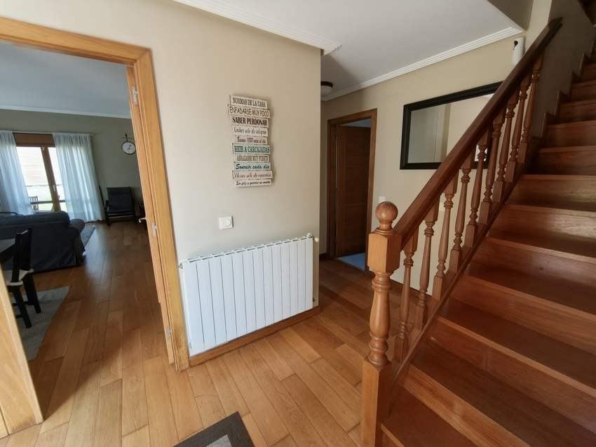 Hall y escalera